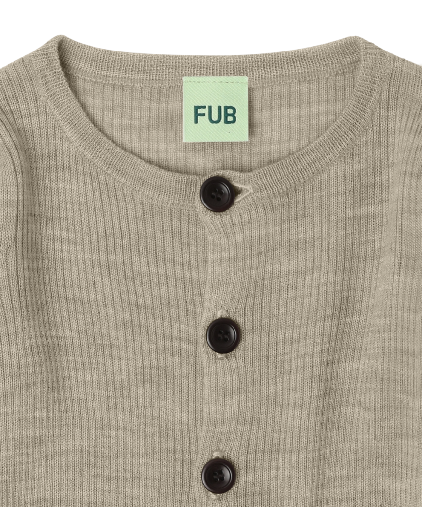 Meni butalar ichida jinsiy aloqa qilishga ishontirdi